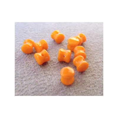 Perle en verre Tchèque "Pellet" 4x6mm Opaque Orange 4X6mm 93120 (X50) Perle en verre Tchèque "Pellet" 4x6mm Opaque Orange 4X6mm 93120 (X50)