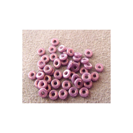 Perle en verre de Bohème O Bead® Chalk White Lilas Vega Luster 4x2mm (X 5gr)