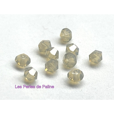 Toupies 3mm Light Grey Opal - réf.5328 Xilion (x20) Toupies 3mm Light Grey Opal - réf.5328 Xilion (x20)