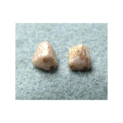 Perles Pyramides 6X6mm Alabaster Teracota Red(X10) 