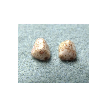 Perles Pyramides 6X6mm Alabaster Teracota Red(X10) 