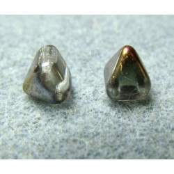 Perles Pyramides 6X6mm Crystal Sliperit(X10) 