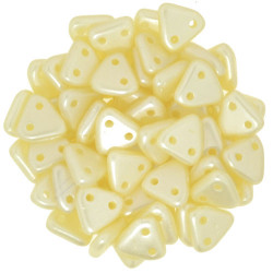 Perles Triangles 6mm Pearl Coat - Cream (X5gr)  