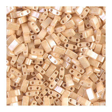 TLH0593 Tila 1/2 Cut Lt Caramel Ceylon (X5gr)