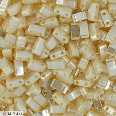 TLH0592 Tila 1/2 Cut Lt Antique Ivory Pearl (X5gr)