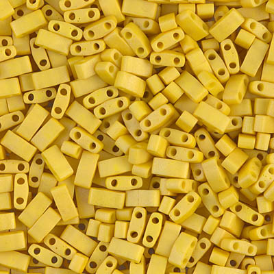 TLH2311 Tila 1/2 Cut Opaque Dandalion (X5gr) TLH2311 Tila 1/2 Cut Opaque Dandalion (X5gr)