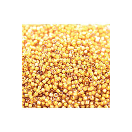 DB2043 Delicas 11/0 Luminous Almond (x 5gr) 