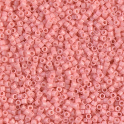DB2113 Delicas 11/0 Duracoat Opaque Lychees (x5gr)