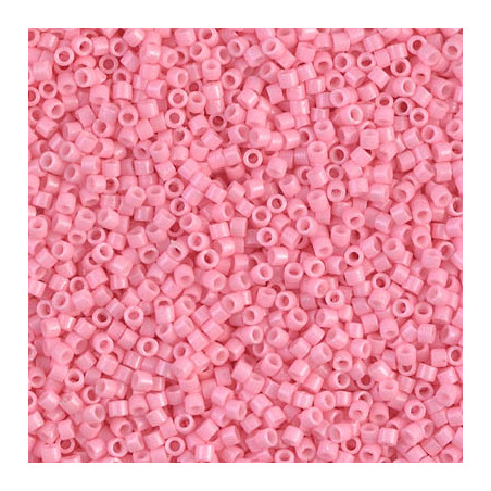 DB2116 Delicas 11/0 Duracoat Opaque Light Carnation (x5gr)