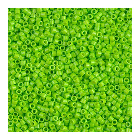 DB2121 Delicas 11/0 Duracoat Opaque Kiwi (x5gr)