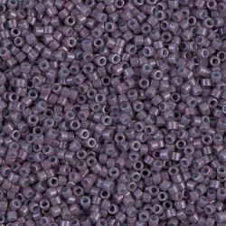 DB0662 Delicas 11/0 Opaque Dark Mauve Dyed(x 5gr)