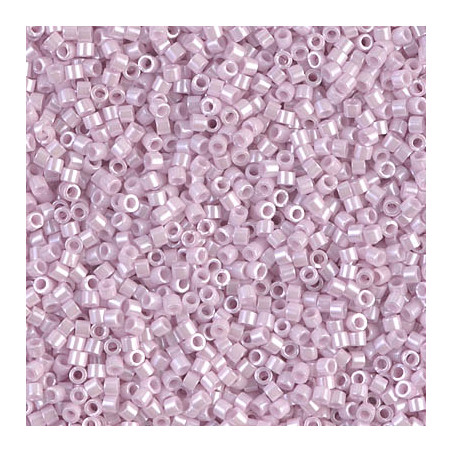 DB1534 Delicas 11/0 Opaque Pale Rose Ceylon (x 5gr) 