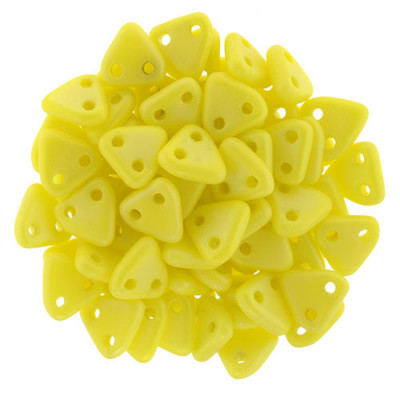 Perles Triangles 6mm Matte Luster Iris - Custard (X5gr) Perles Triangles 6mm Matte Luster Iris - Custard (X5gr)