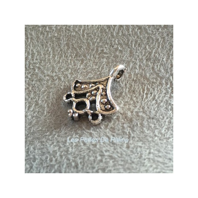 Réducteur 3 Rangs Argent vieilli Feuille 17.5X13.5mm(X4)