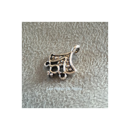 Réducteur 3 Rangs Argent vieilli Feuille 17.5X13.5mm(X4)