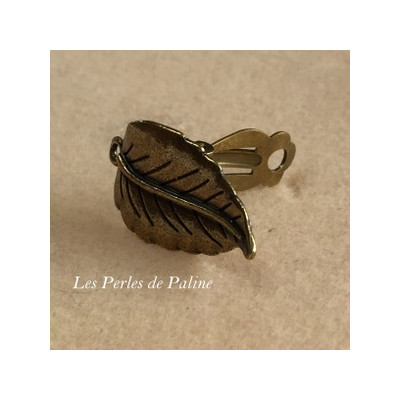 Boucle d'oreille Clip + anneau Bronze Feuille 30x28mm (x2) 