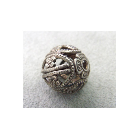 Perle métallisée boule creuse filigranée fleurs 14mm gunmetal (x1)