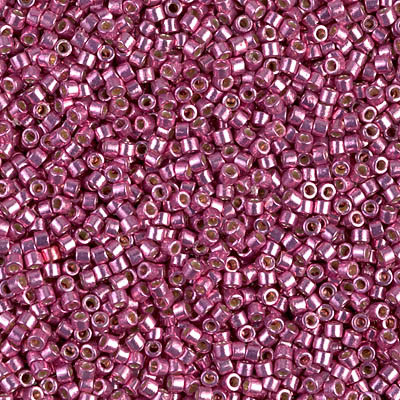 DB1840 Delicas 11/0 Duracoat Galvanized Hot Pink (x 5gr) DB1840 Delicas 11/0 Duracoat Galvanized Hot Pink (x 5gr)