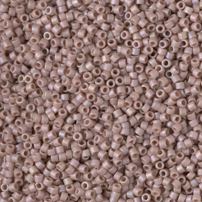 DB2305 DELICAS 11/0 GLAZED BEIGE MAT AB (X5G) DB2305 DELICAS 11/0 GLAZED BEIGE MAT AB (X5G)