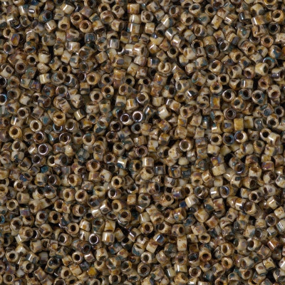 DB2267 Delicas 11/0 Opaque Brown Picasso (x 5gr) DB2267 Delicas 11/0 Opaque Brown Picasso (x 5gr)