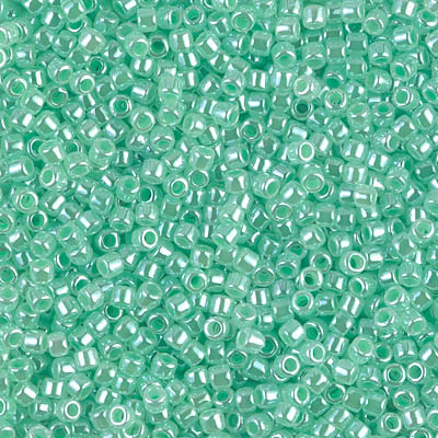 DBM-0237 Délicas 10/0 Mint Green Ceylon (x 5gr) DBM-0237 Délicas 10/0 Mint Green Ceylon (x 5gr)