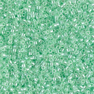 DB0237 Delicas 11/0 Mint Green Ceylon (x 5gr) DB0237 Delicas 11/0 Mint Green Ceylon (x 5gr)