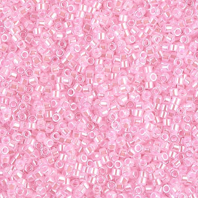 DB0244 Delicas 11/0 Lined Crystal Pink (x 5gr) DB0244 Delicas 11/0 Lined Crystal Pink (x 5gr)
