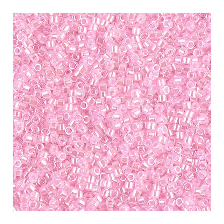 DB0244 Delicas 11/0 Lined Crystal Pink (x 5gr)   