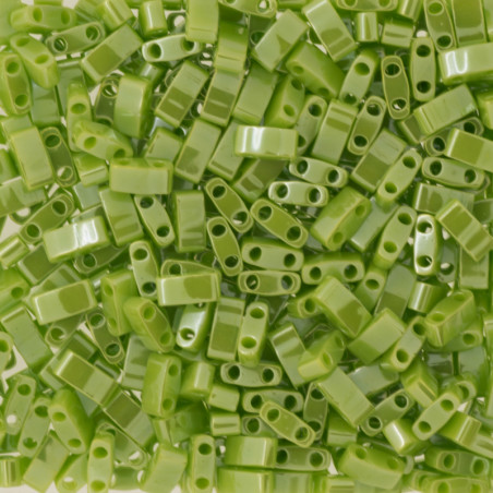 TLH0439 Tila 1/2 Cut Chartreuse Luster (X5gr) 