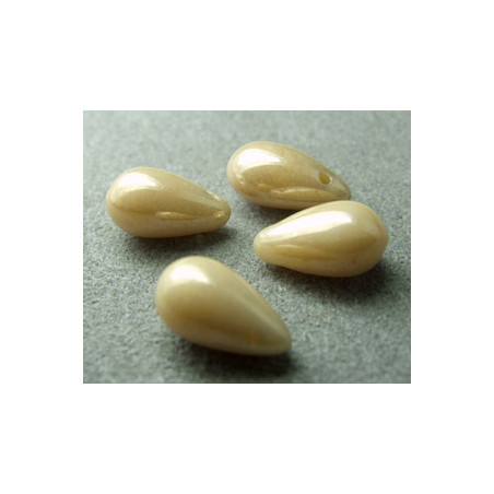 Goutte en verre de Bohême 10mm Crème (x1)