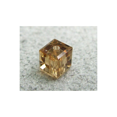 Perle cube en cristal Swarovski 5601 4mm Light Colorado Topaz (x1)
