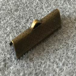 Embout à Clipser rectangle Bronze 25x6x5mm trou:1x3mm (x100)