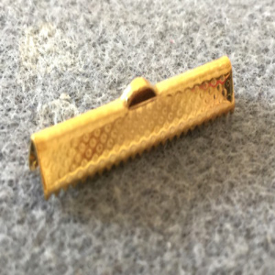 Embout à Clipser rectangle Golden 30x8x5mm trou:1x3mm (x100)