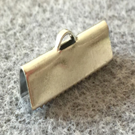 Embout à Clipser rectangle argenté vieilli 20x6x5mm trou:1x3mm (x100)