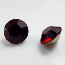 Cabochon rond SS39 8mm Ruby (x1)