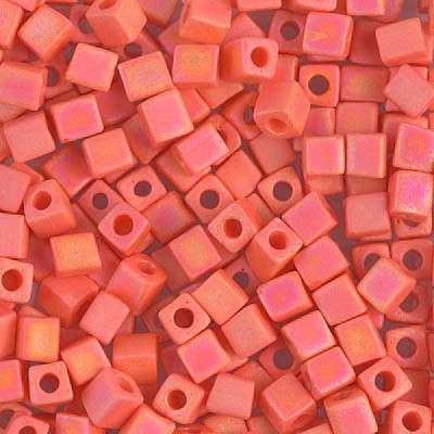 Cubes 3mm SB3-406FR Opaque Orange Mat AB (x10gr) Cubes 3mm SB3-406FR Opaque Orange Mat AB (x10gr)