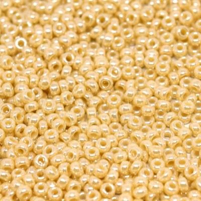 R11-0442 Rocailles 11/0 Opaque Beige Luster (x10gr) R11-0442 Rocailles 11/0 Opaque Beige Luster (x10gr)