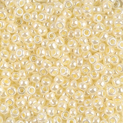 R11-0527 Rocailles 11/0 Beige Opal Ceylon (x10gr) R11-0527 Rocailles 11/0 Beige Opal Ceylon (x10gr)