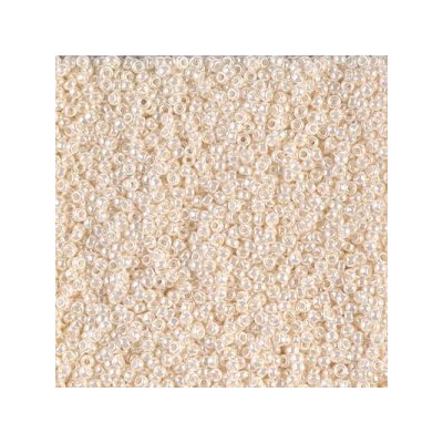 R15-0592 Rocailles 15/0 Antique Ivory Pearl Ceylon (x5gr) R15-0592 Rocailles 15/0 Antique Ivory Pearl Ceylon (x5gr)