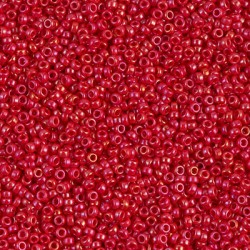 R15-1943 Rocailles 15/0 Opaque Red Luster (DB214) (x5gr)