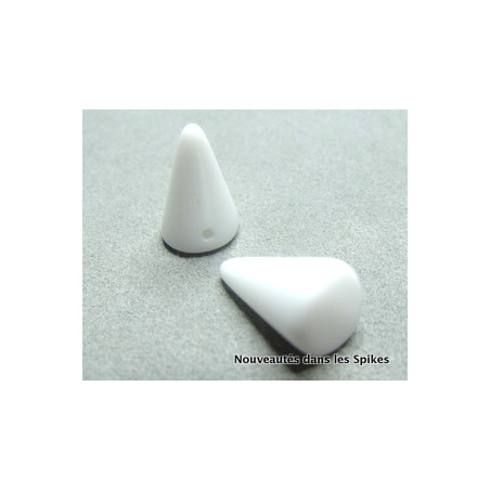 Spikes en verre de Bohême 18x12mm Chalwhite (x2)