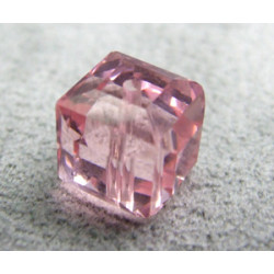 Perle cube en cristal Swarovski 5601 8mm Light Rose (x1)