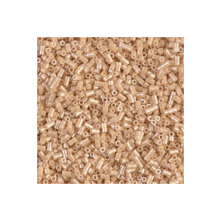 DBS-0205 Délicas 15/0 Ceylon Beige (=R593) (x5gr)