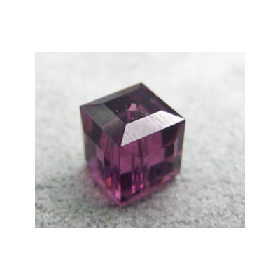 Perle cube en cristal Swarovski 5601 8mm Amethyst (x1)