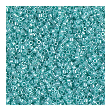 DB1567 Delicas 11/0 Sea Opal Luster (x 5gr)