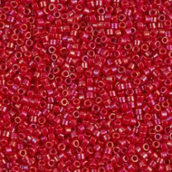 Miyuki Délicas 15/0 DBS0214 Opaque Red Luster 1700 perles environ sachet de 5g couleur Opaque Luster.