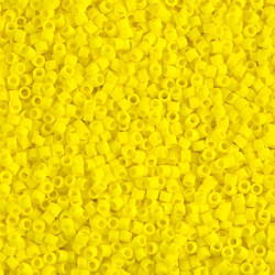 Miyuki Délicas 15/0 DBS0751 Opaque Yellow Matted sachet de 5gr environ 1700 perles, couleur Opaque Jaune Mat.