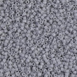 Miyuki Délicas 15/0 DBS1139 Opaque Ghost Grey sachet de 5gr, environ 1700 perles, couleur Gris Opaque, teintée dans la masse.