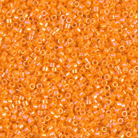Miyuki délicas 15/0 DBS1573 Opaque Pumking sachet de 5gr, environ 1700 perles, couleur opaque teintée dans la masse.