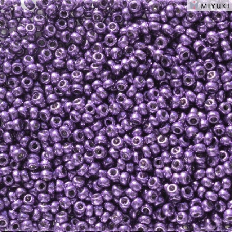 Rocailles 11/0 Duracoat Galvanized Dark Lilac 5109 sachet de 10gr par Miyuki.Environ 1100 perles.Couleur Dark Lilac.